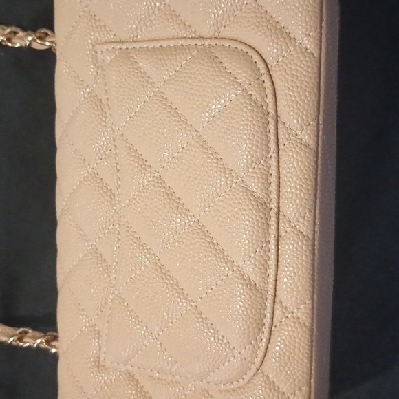 Chanel lambskin double fold handbag, in beige with gold hardware, and dusterbag. - Picture 7 of 7